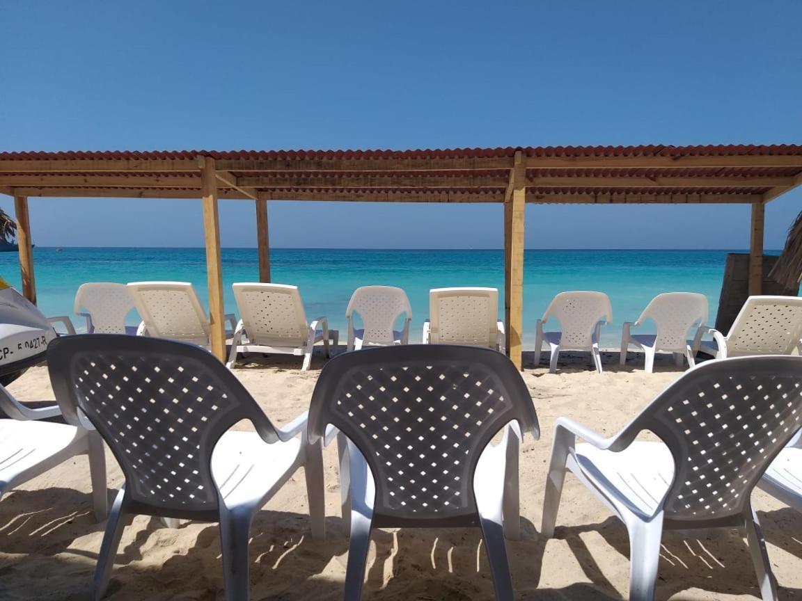 Baru Express Hotel Playa Blanca Buitenkant foto