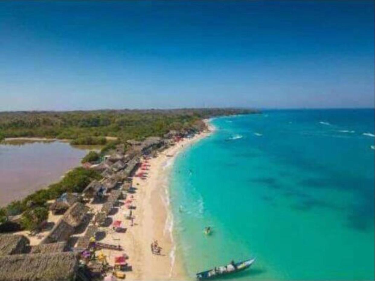 Baru Express Hotel Playa Blanca Buitenkant foto